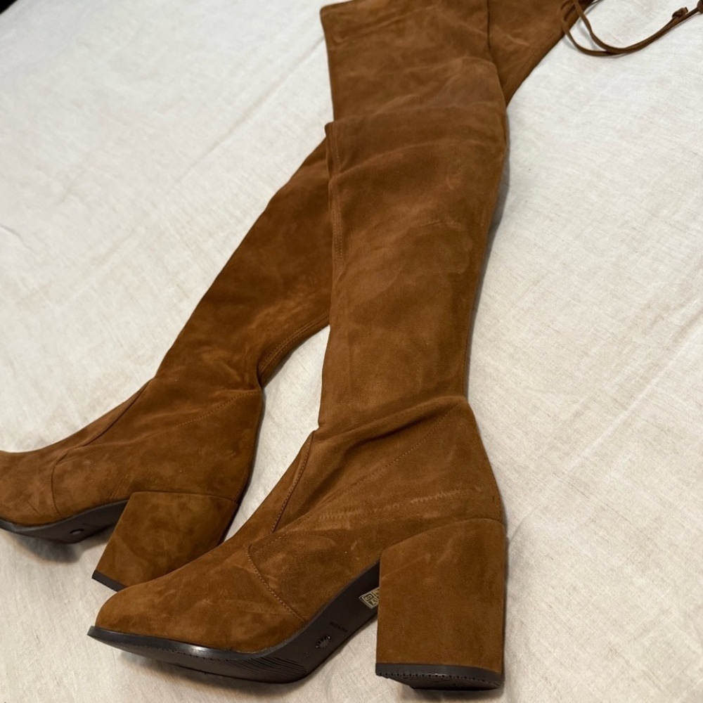 Stuart Weitzman flareland suede Over-the-Knee Boots size 38 1/2 new w/out box